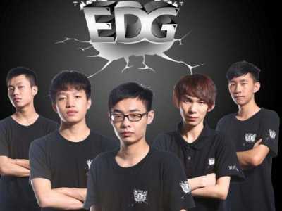 年轻前锋夸 年轻前锋夸